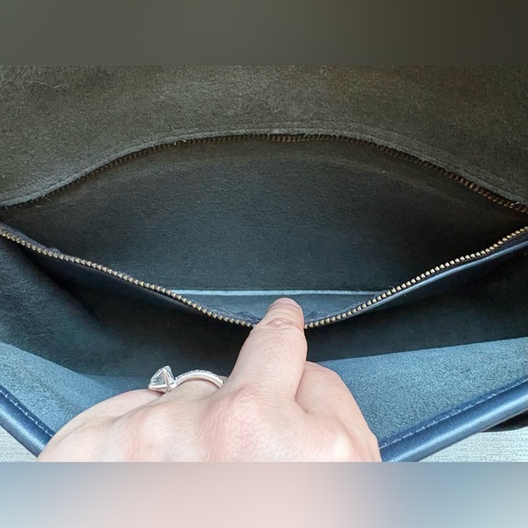 COACH Vintage City Navy Blue Leather Crossbody Shoulder Bag
Handbag Purse 9790 - Picture 10 of 13